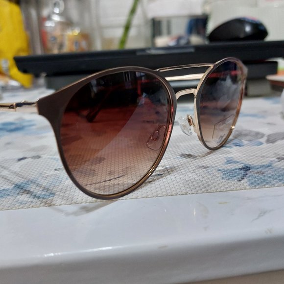 Jessica Simpson J5564 Retro Women's Round Metal Sunglasses with 100% Uv Protecti - Picture 4 of 8